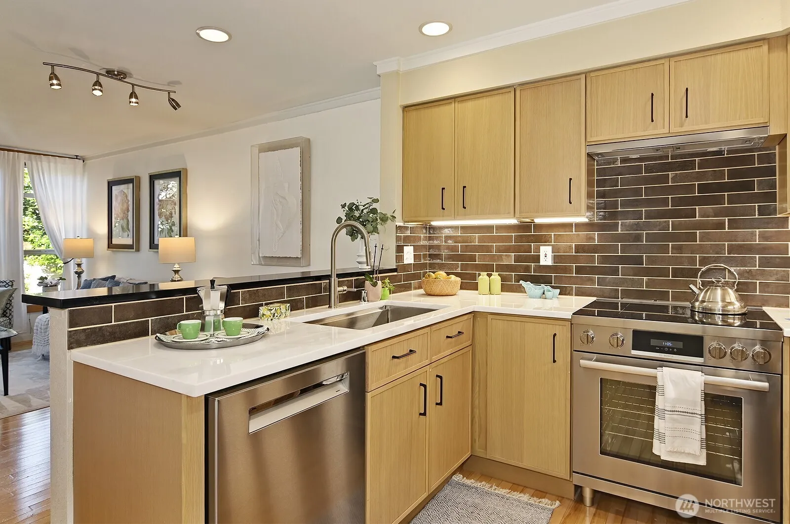 Property photo for 2502 N 50th Street #103, Seattle photo 5