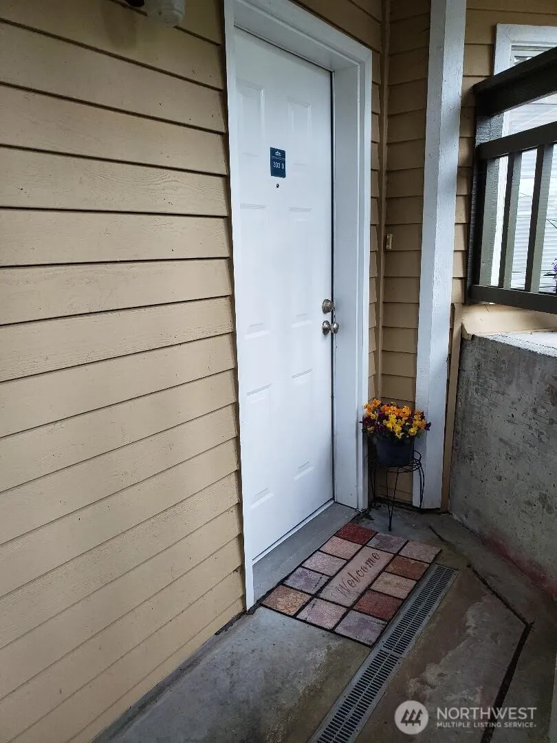 Property photo for 5300 Harbour Pointe Boulevard #303-d, Mukilteo photo 3