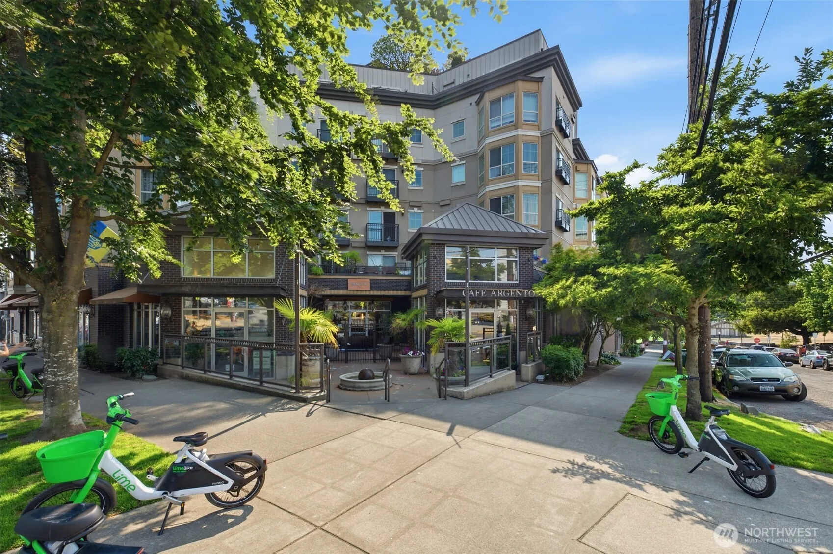 Property photo for 1125 E Olive Street #604, Seattle photo 2