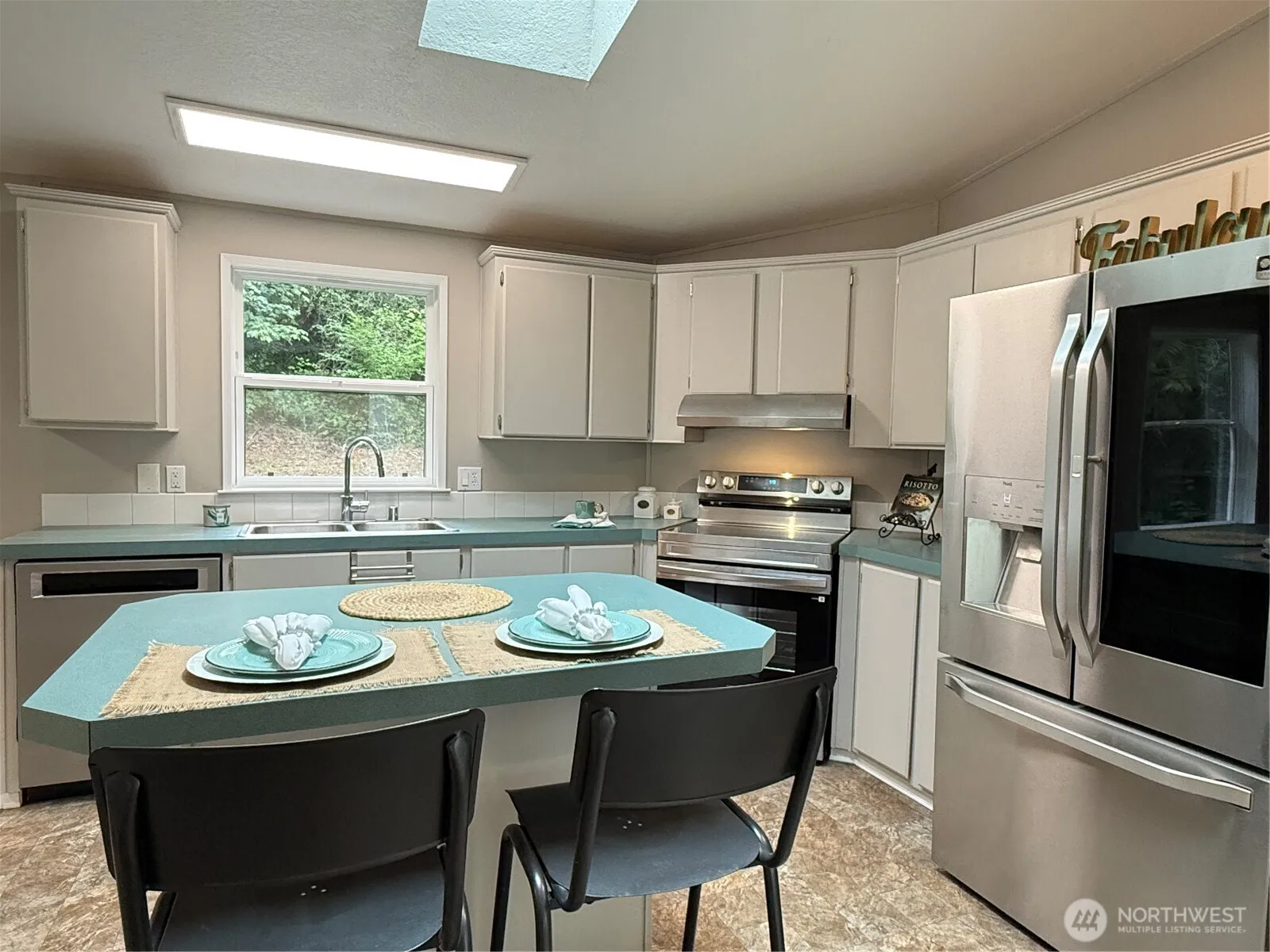 Property photo for 7616 Vernon Road Se, Lake Stevens photo 3