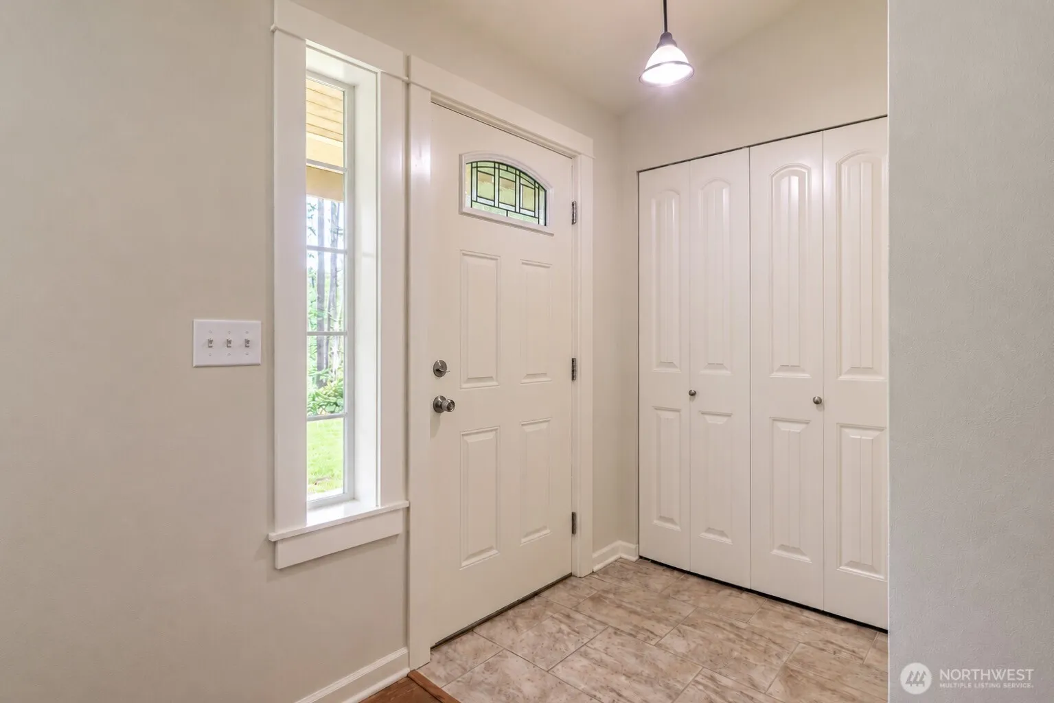 Property photo for 14226 Timberwood Place Sw, Port Orchard photo 3