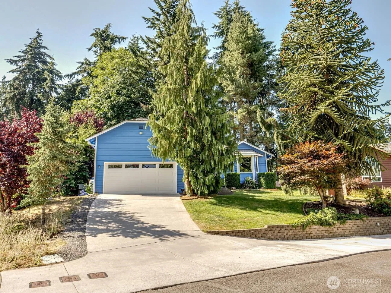 Property photo for 1608 Puget Drive, Everett