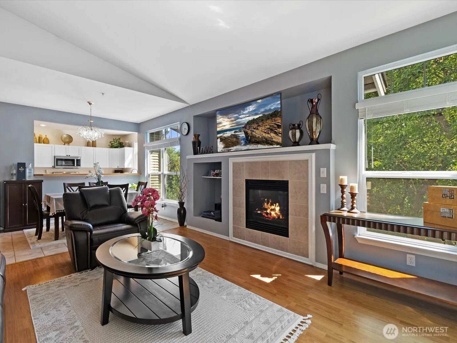Property photo for 12712 Admiralty Way #c301, Everett photo 2