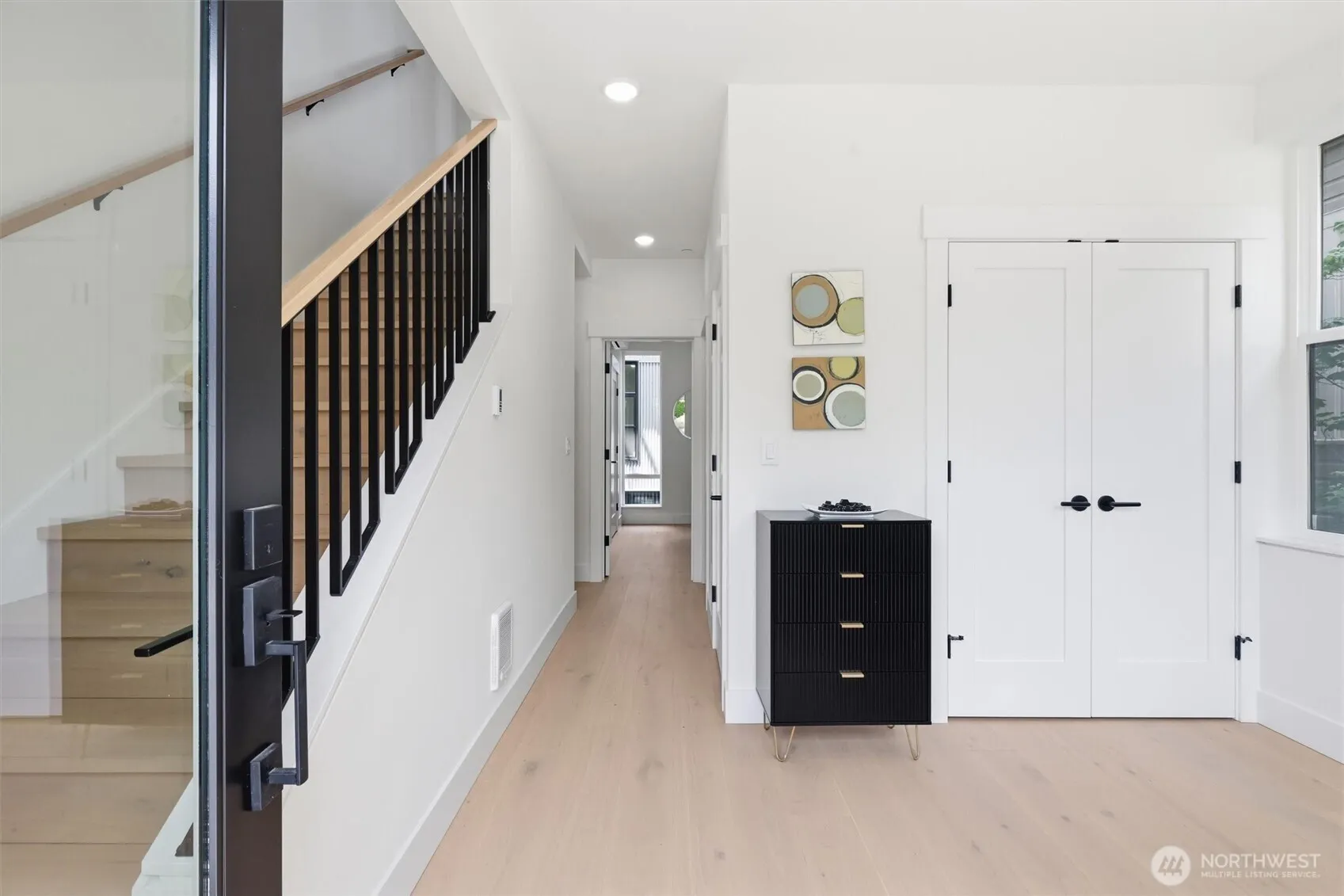 Property photo for 2019 Minor Avenue E, Seattle photo 4