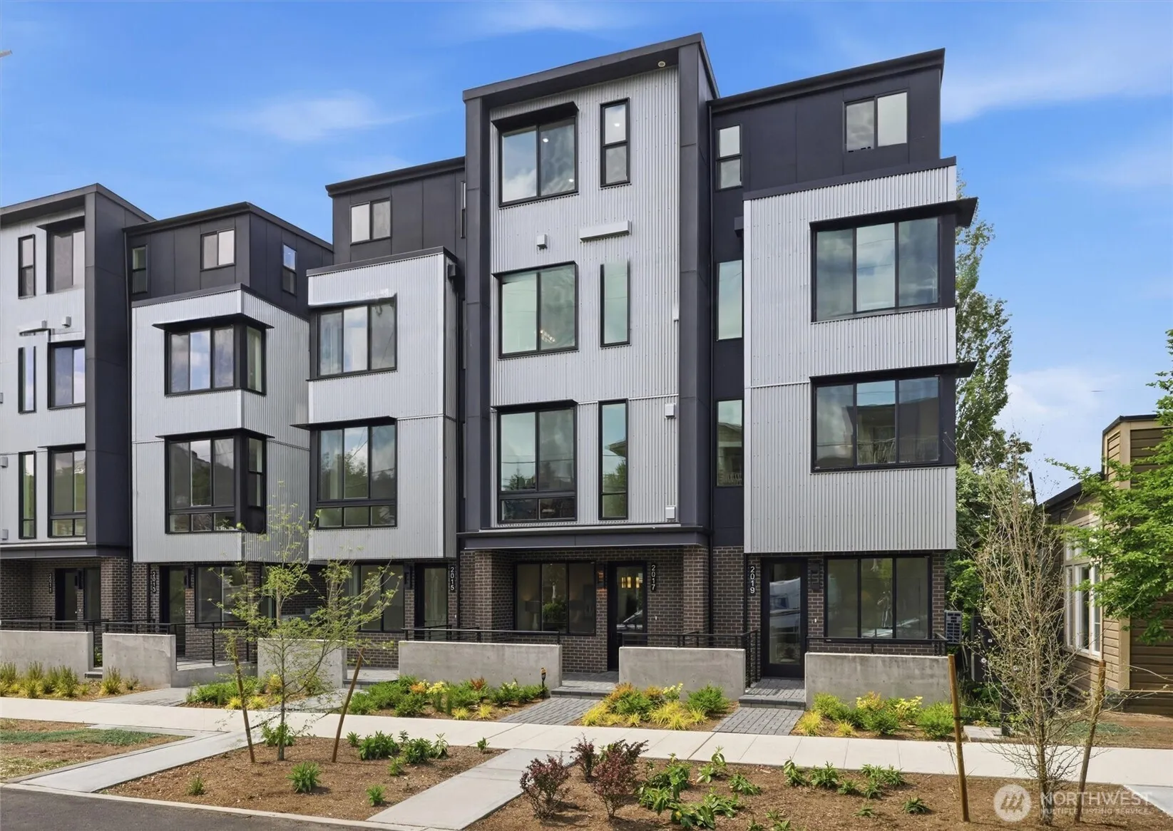 Property photo for 2017 Minor Avenue E, Seattle photo 4