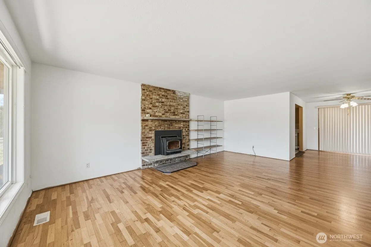 Property photo for 1225 21st Street Se, Auburn photo 4