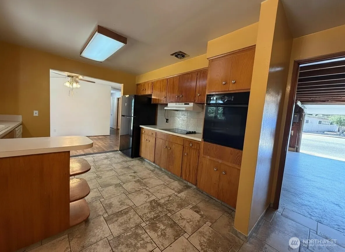 Property photo for 1225 21st Street Se, Auburn photo 3
