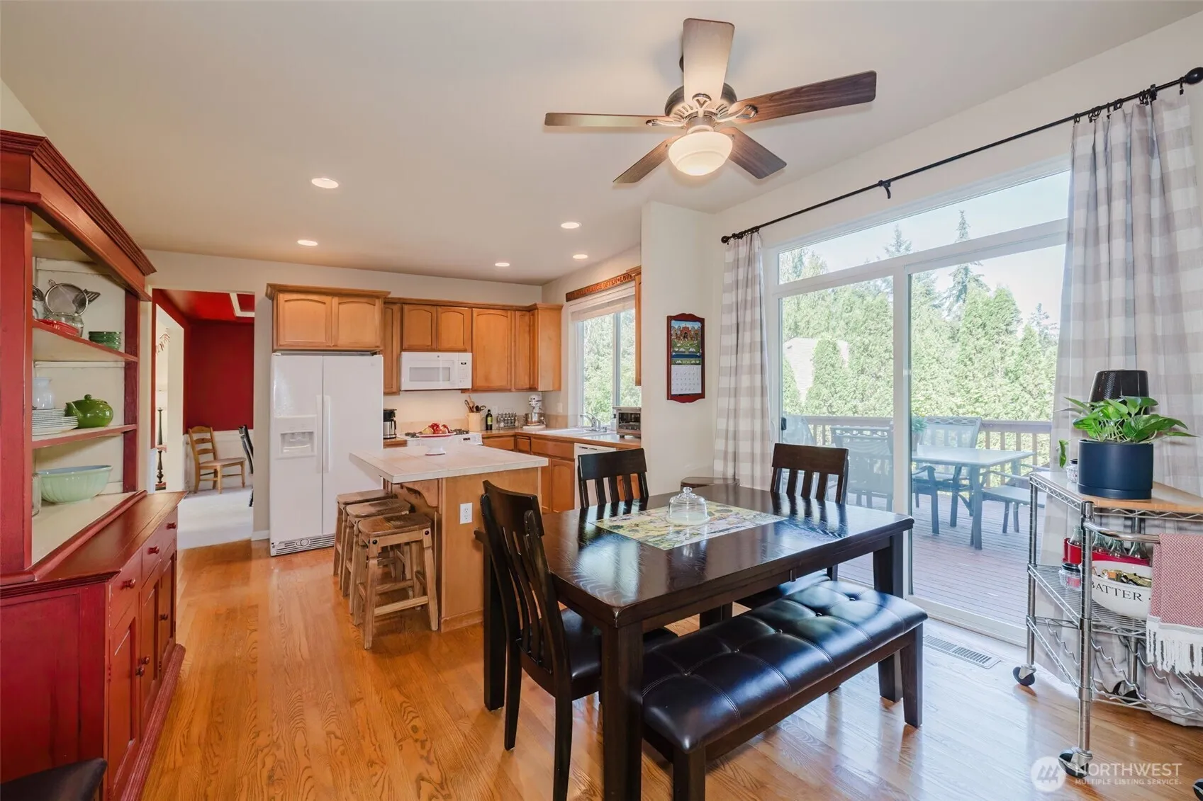 Property photo for 8400 Jeatran Place Nw, Silverdale photo 3