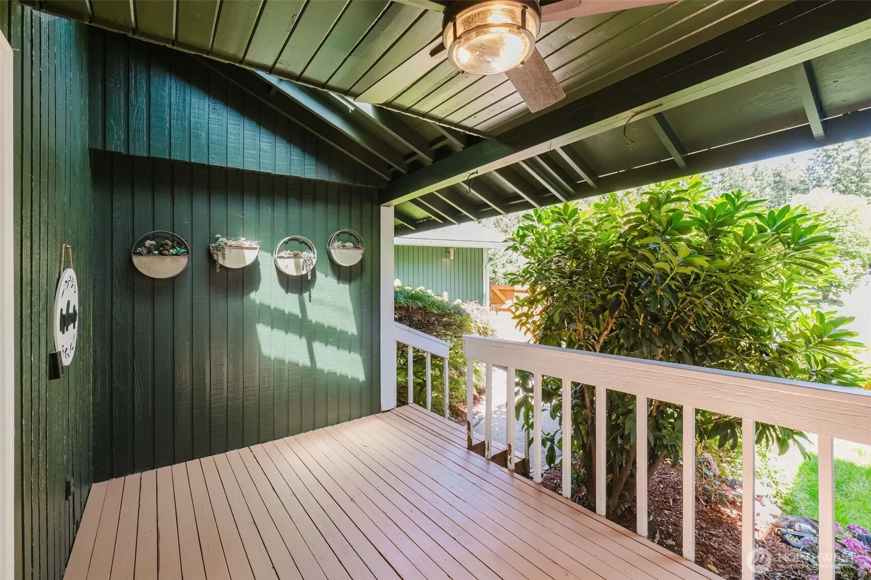 Property photo for 7629 Oak Park Drive Nw, Bremerton photo 3