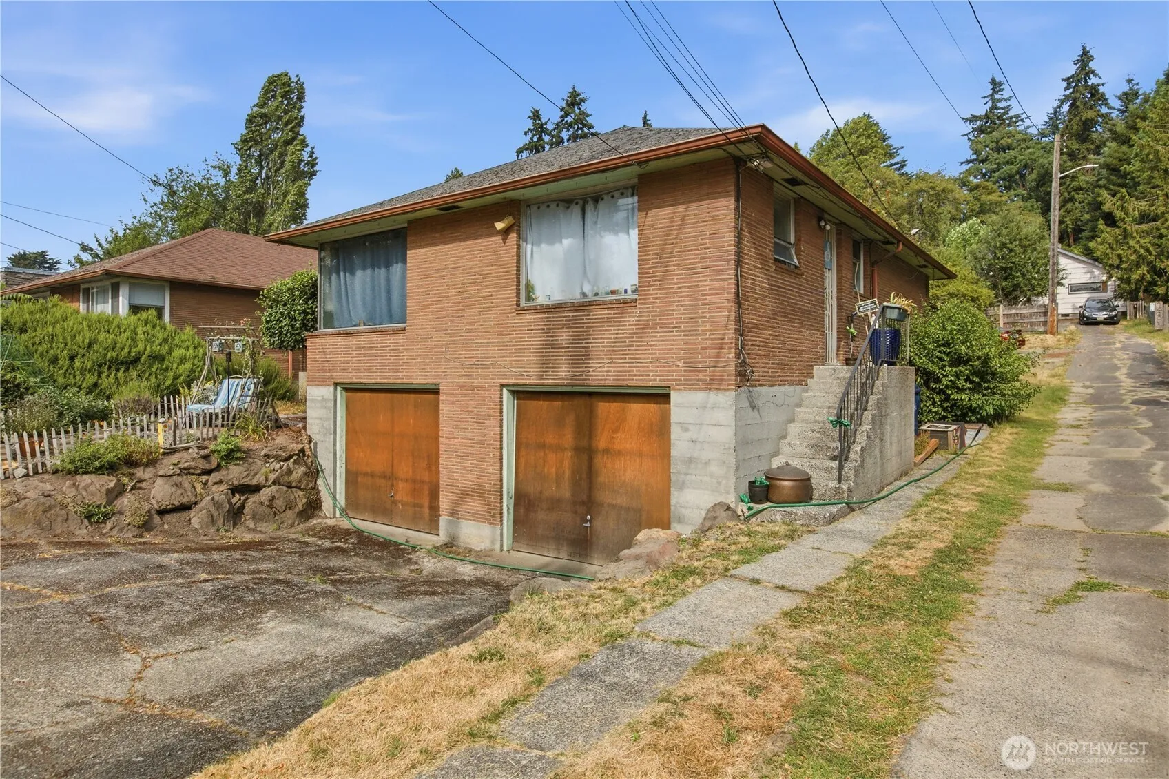 Property photo for 7418 Rainier Avenue S, Seattle photo 2