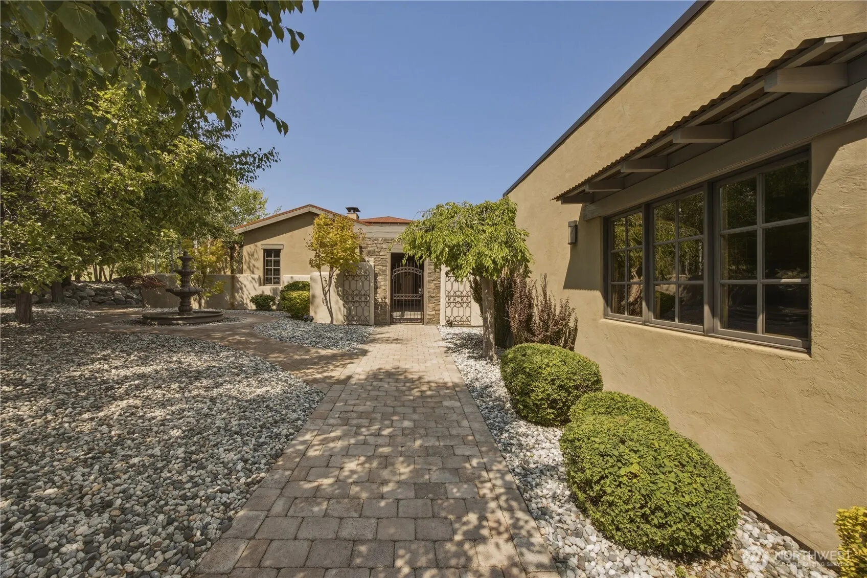 Property photo for 310 Paintbrush Road, Chelan photo 2