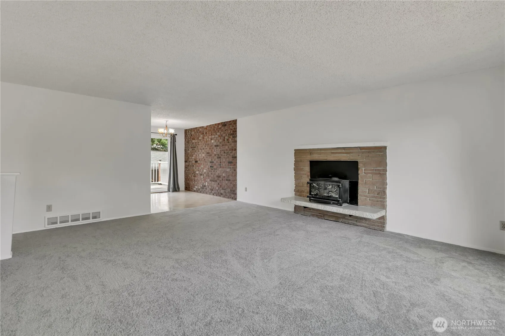 Property photo for 10074 Se 213th Place, Kent photo 4