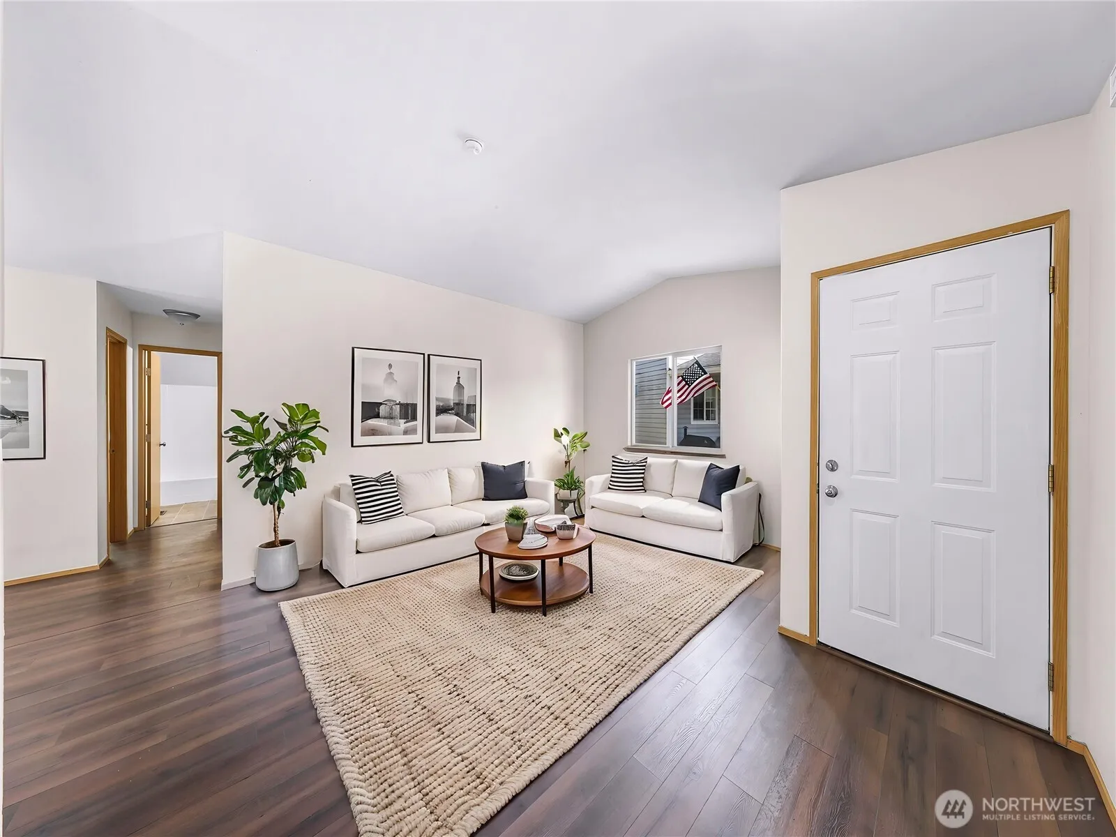 Property photo for 16619 41st Drive Ne #b, Arlington photo 2
