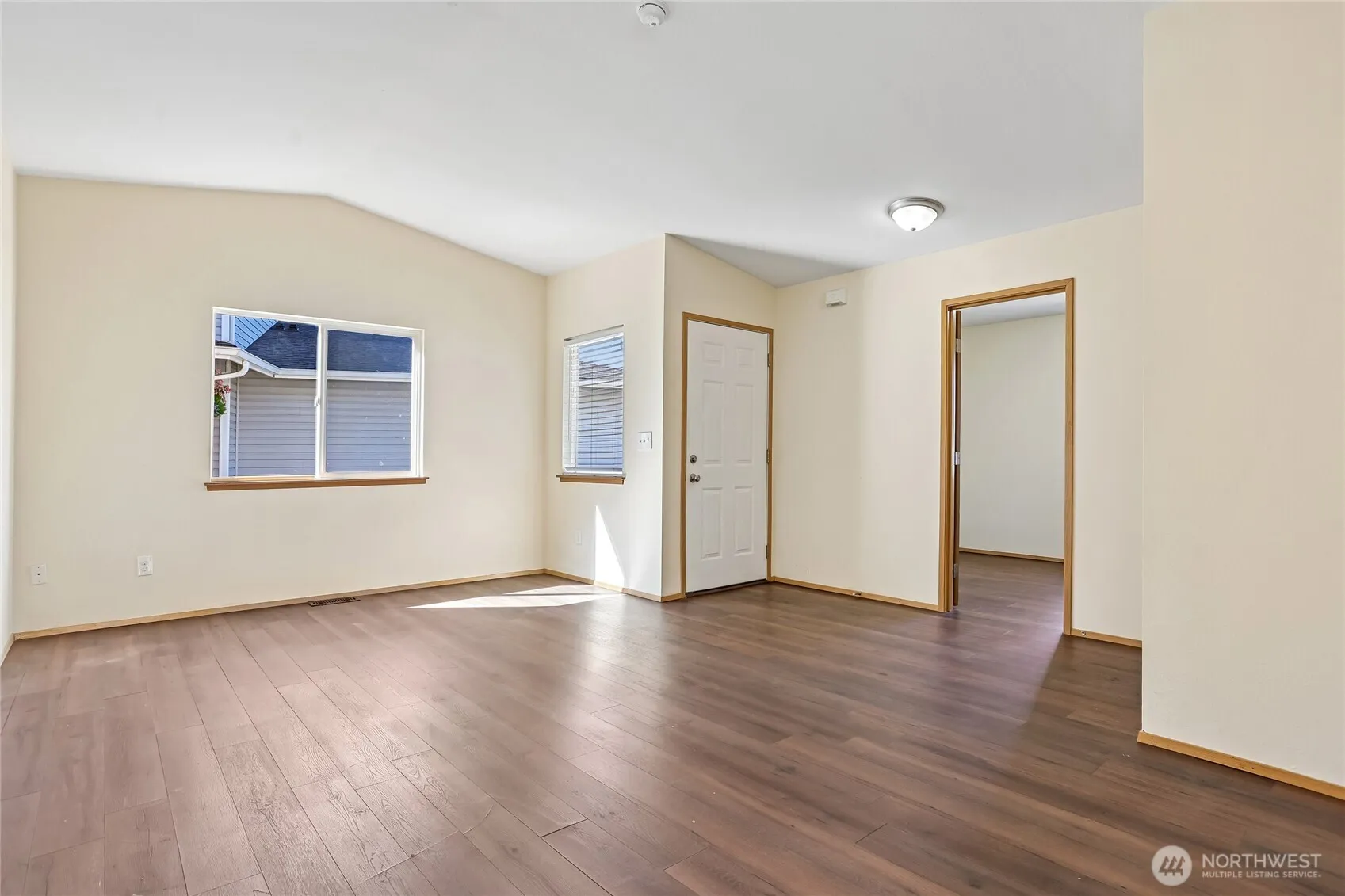 Property photo for 16619 41st Drive Ne #b, Arlington photo 3