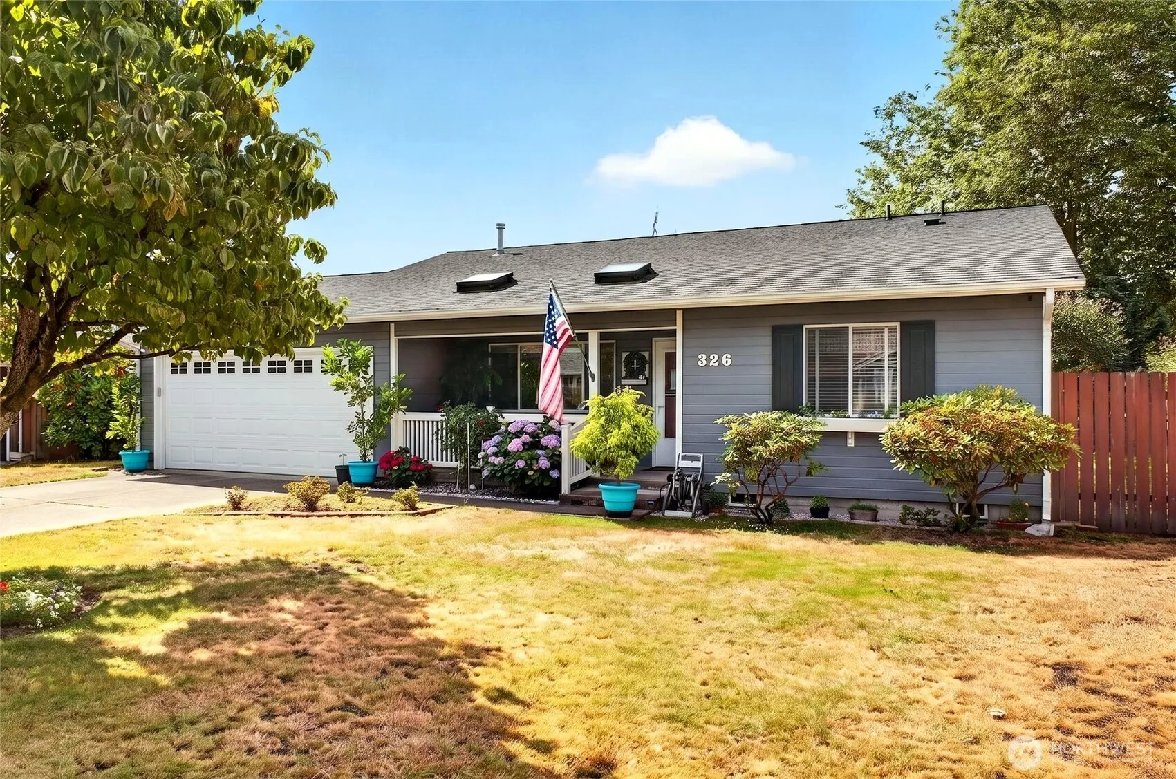 Property photo for 326 4th Avenue Se, Pacific
