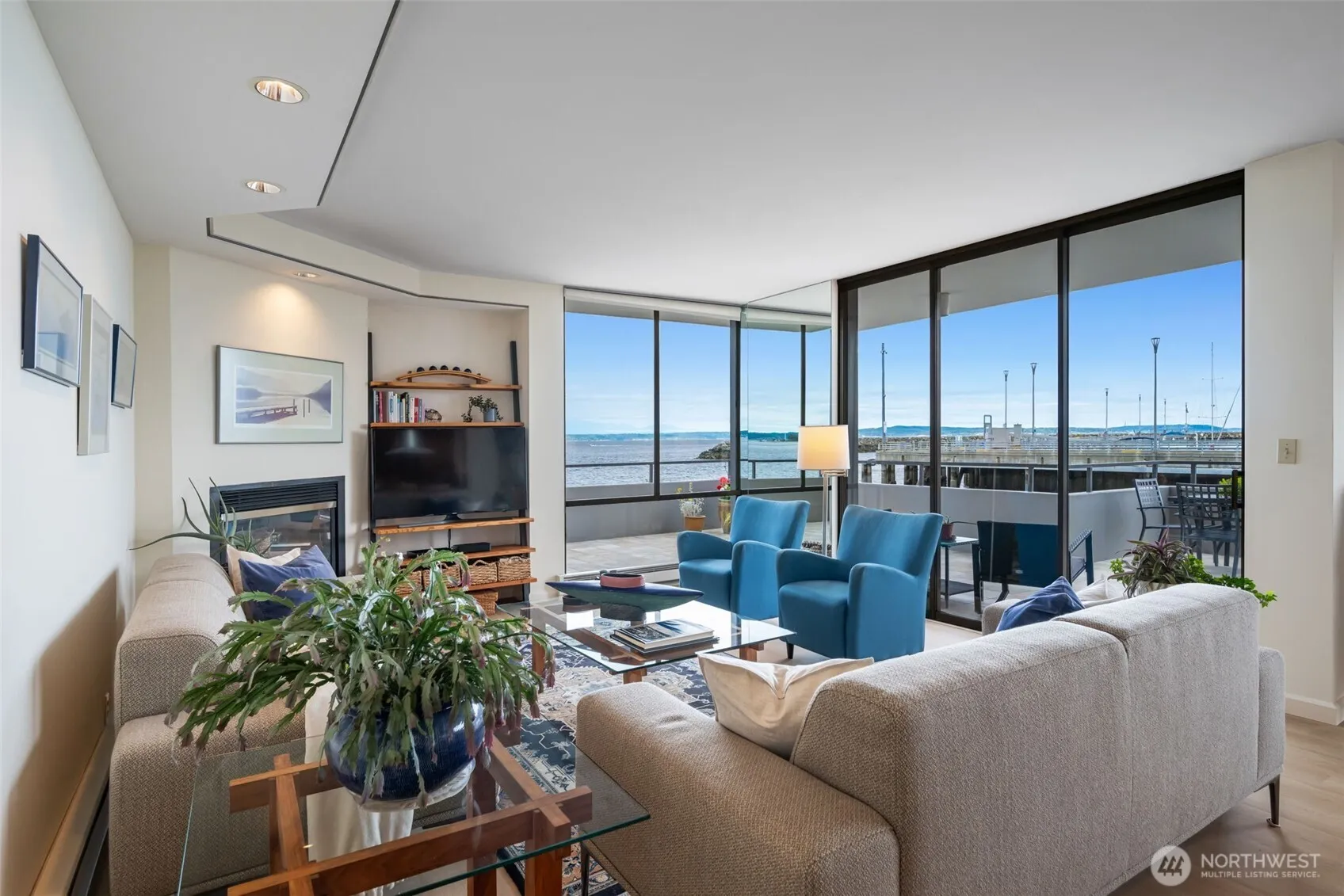 Property photo for 6533 Seaview Avenue Nw #101a, Seattle photo 4