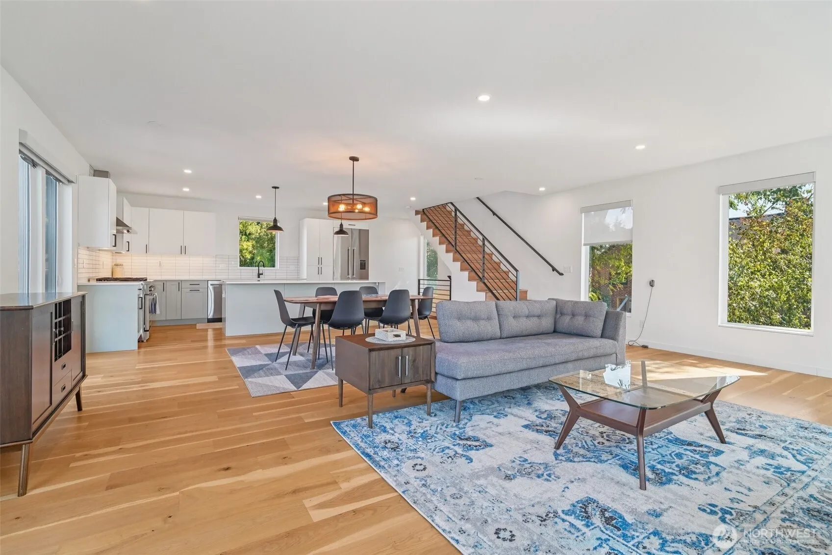 Property photo for 8020 17th Avenue Nw, Seattle photo 4