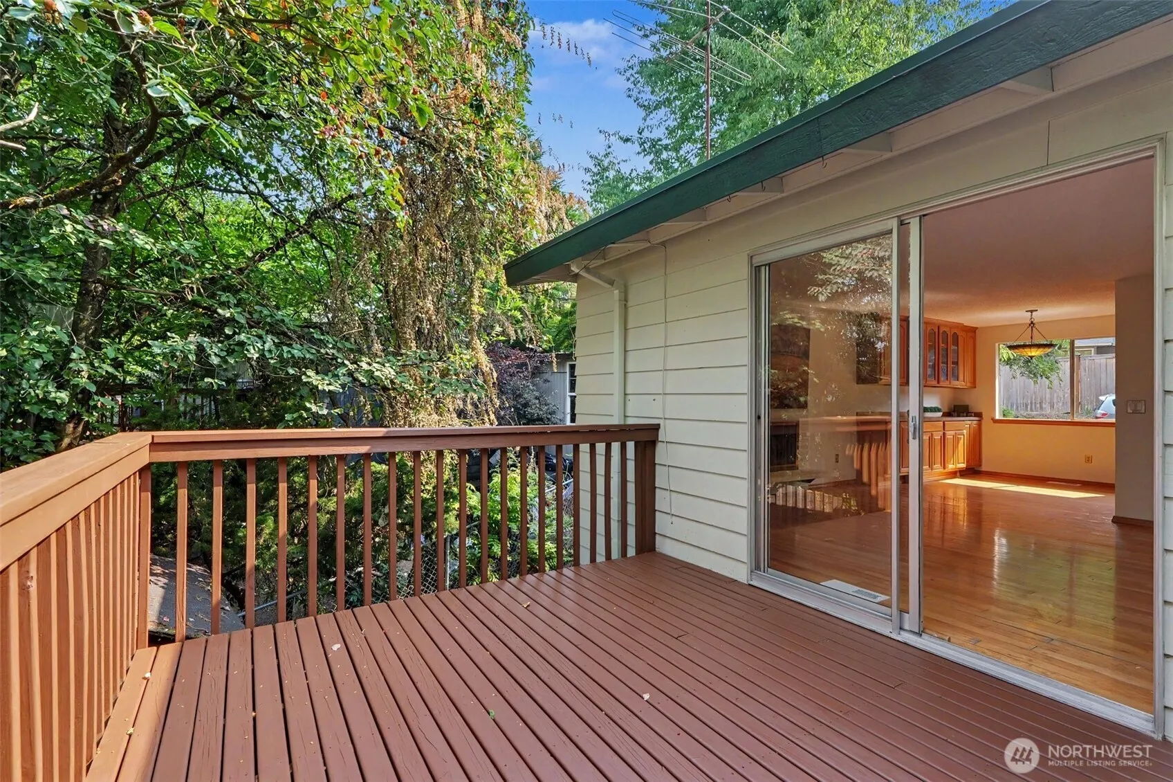 Property photo for 11617 7th Avenue Sw, Seattle photo 2