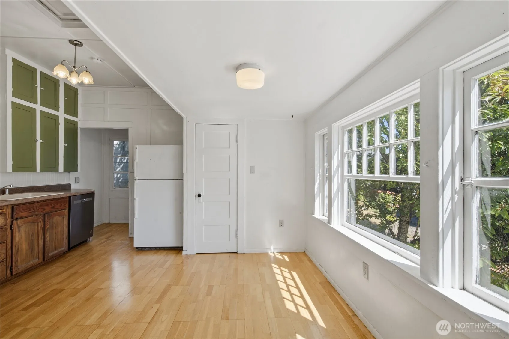 Property photo for 7730 17th Avenue Ne, Seattle photo 5