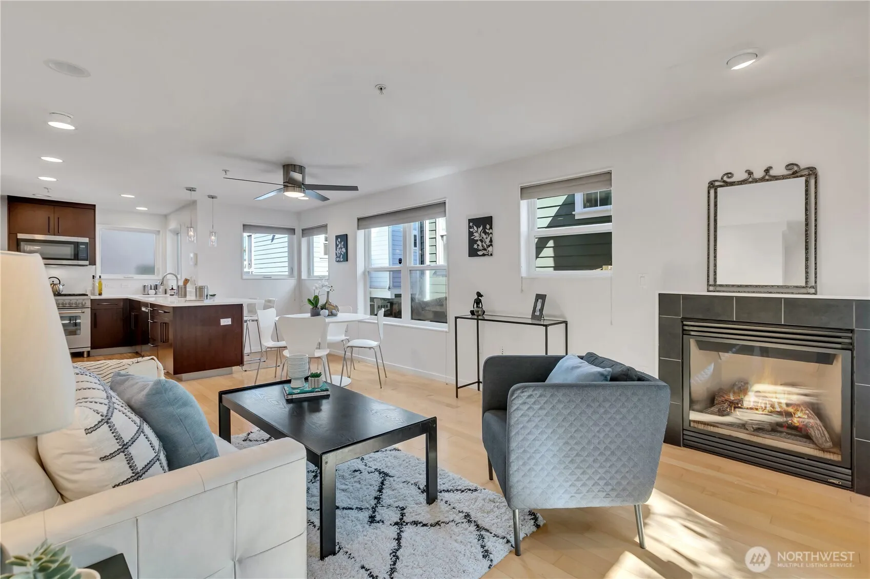 Property photo for 1114 29th Avenue S #a, Seattle photo 3