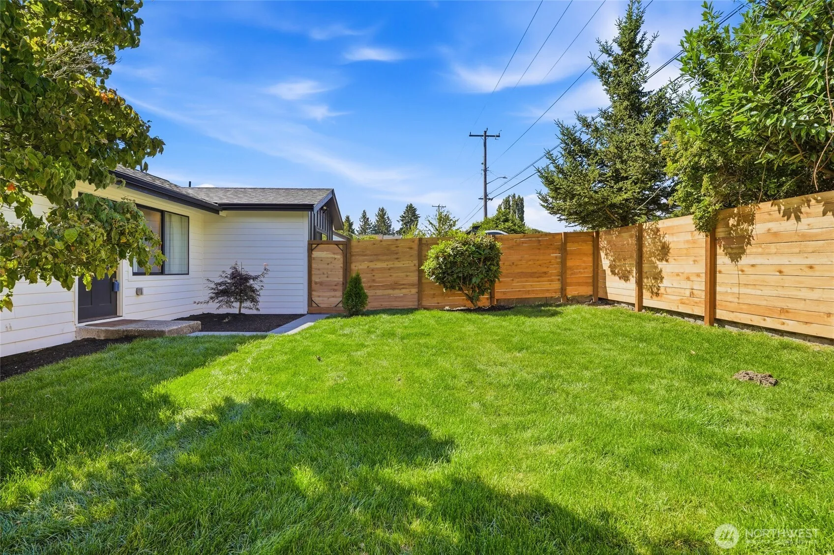 Property photo for 5946 18th Avenue Sw #1, Seattle photo 4