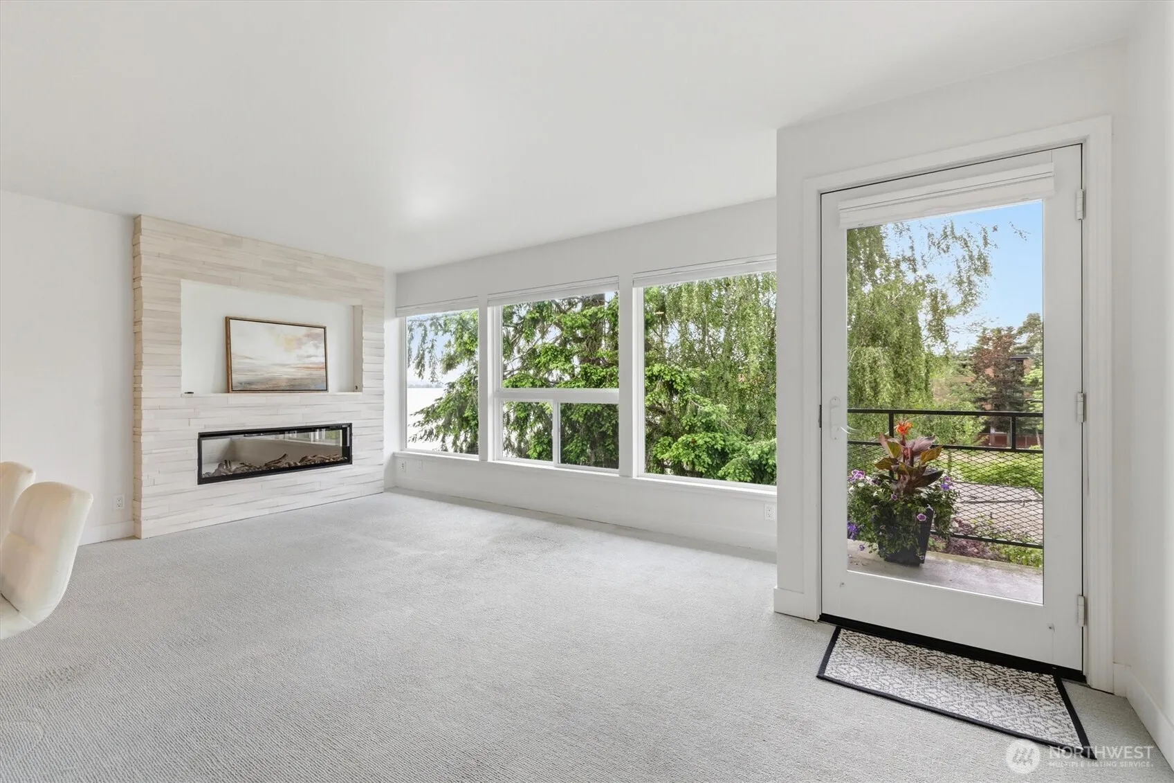 Property photo for 6201 Lake Washington Blvd Ne #307, Kirkland photo 4
