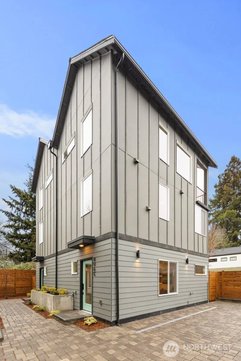 Property photo for 806 C S Rose Street, Seattle