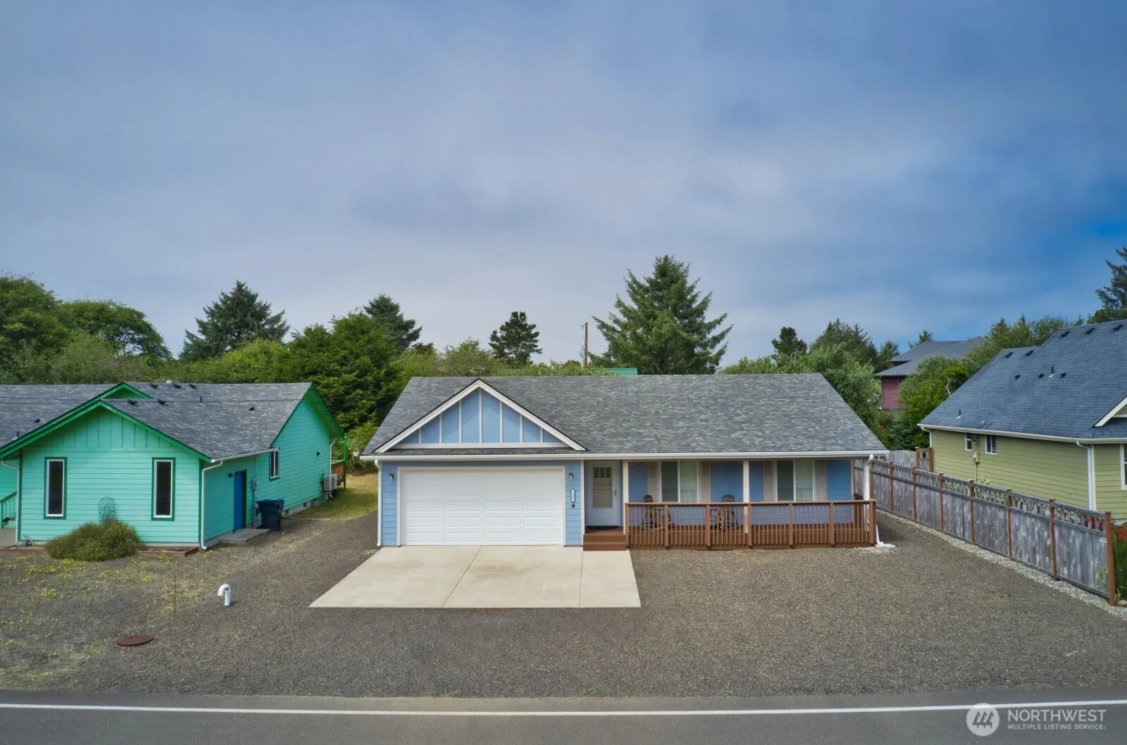 Property photo for 118 Pacific Boulevard Nw, Ocean Shores