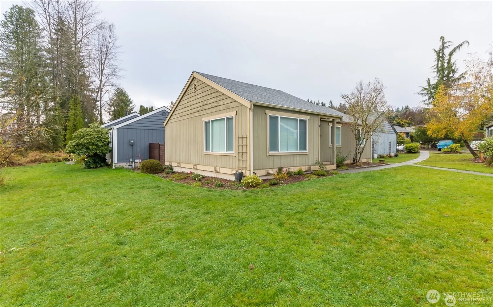 Property photo for 1426 128th Drive Ne, Lake Stevens photo 2