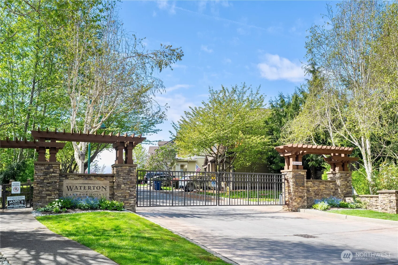 Property photo for 6611 Waterton Circle, Mukilteo photo 3