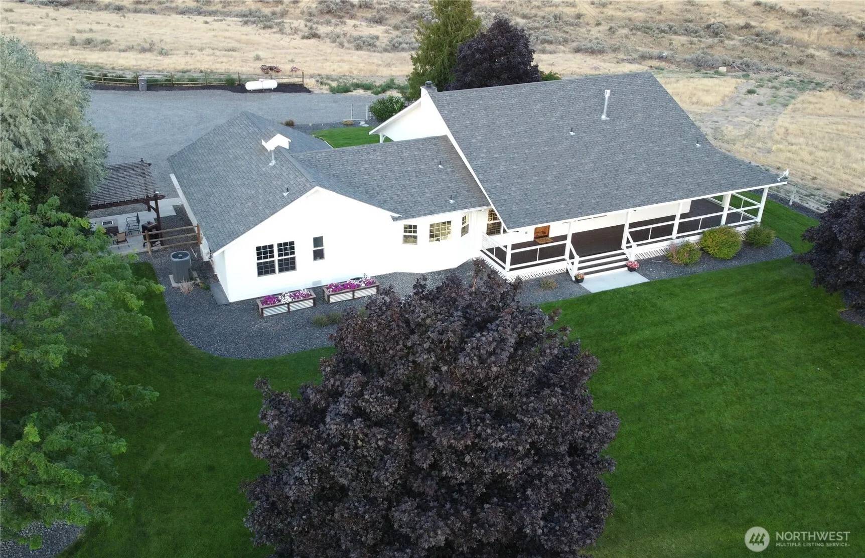 Property photo for 11660 Mieras Road, Yakima photo 4