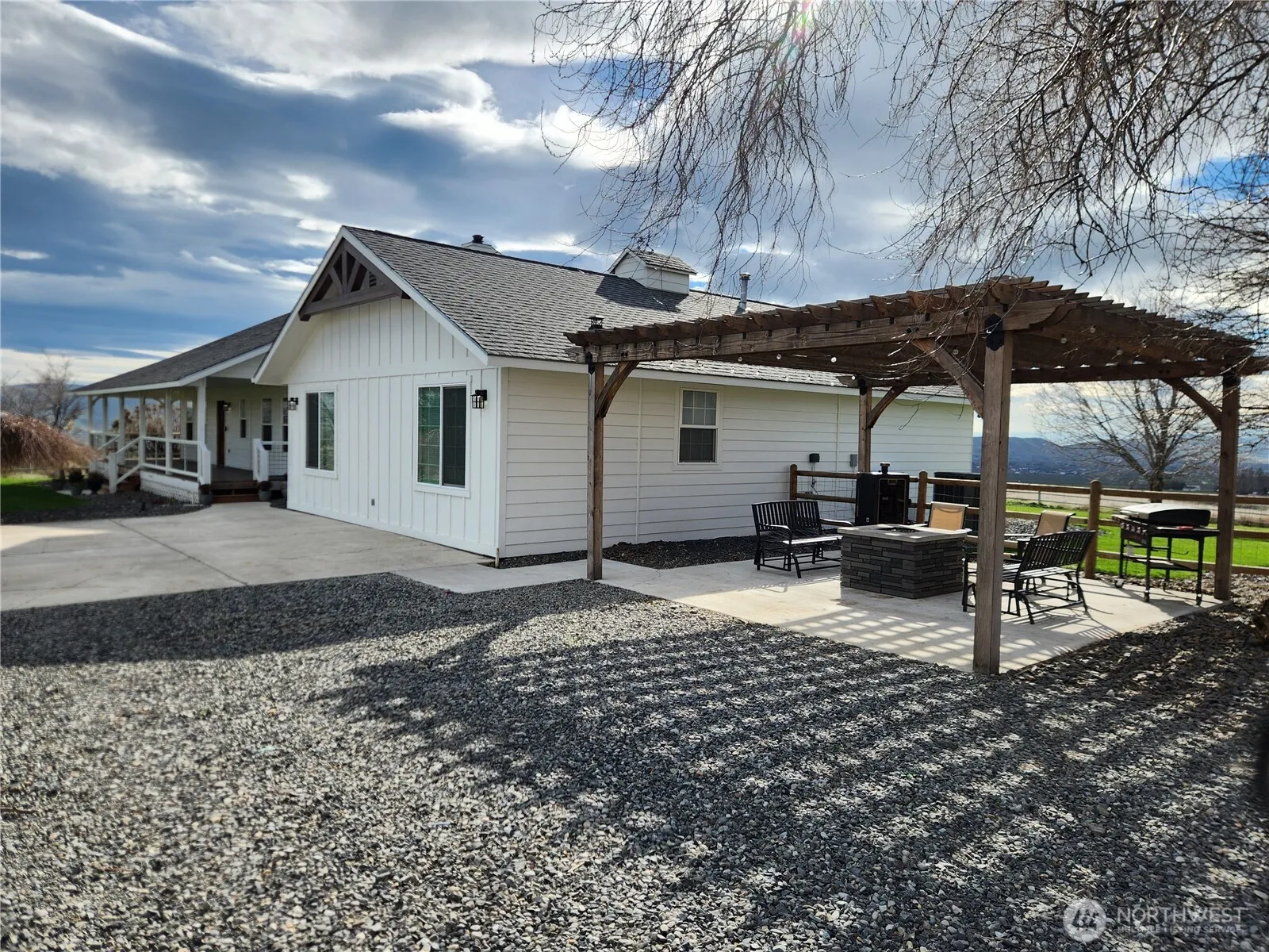 Property photo for 11660 Mieras Road, Yakima photo 3