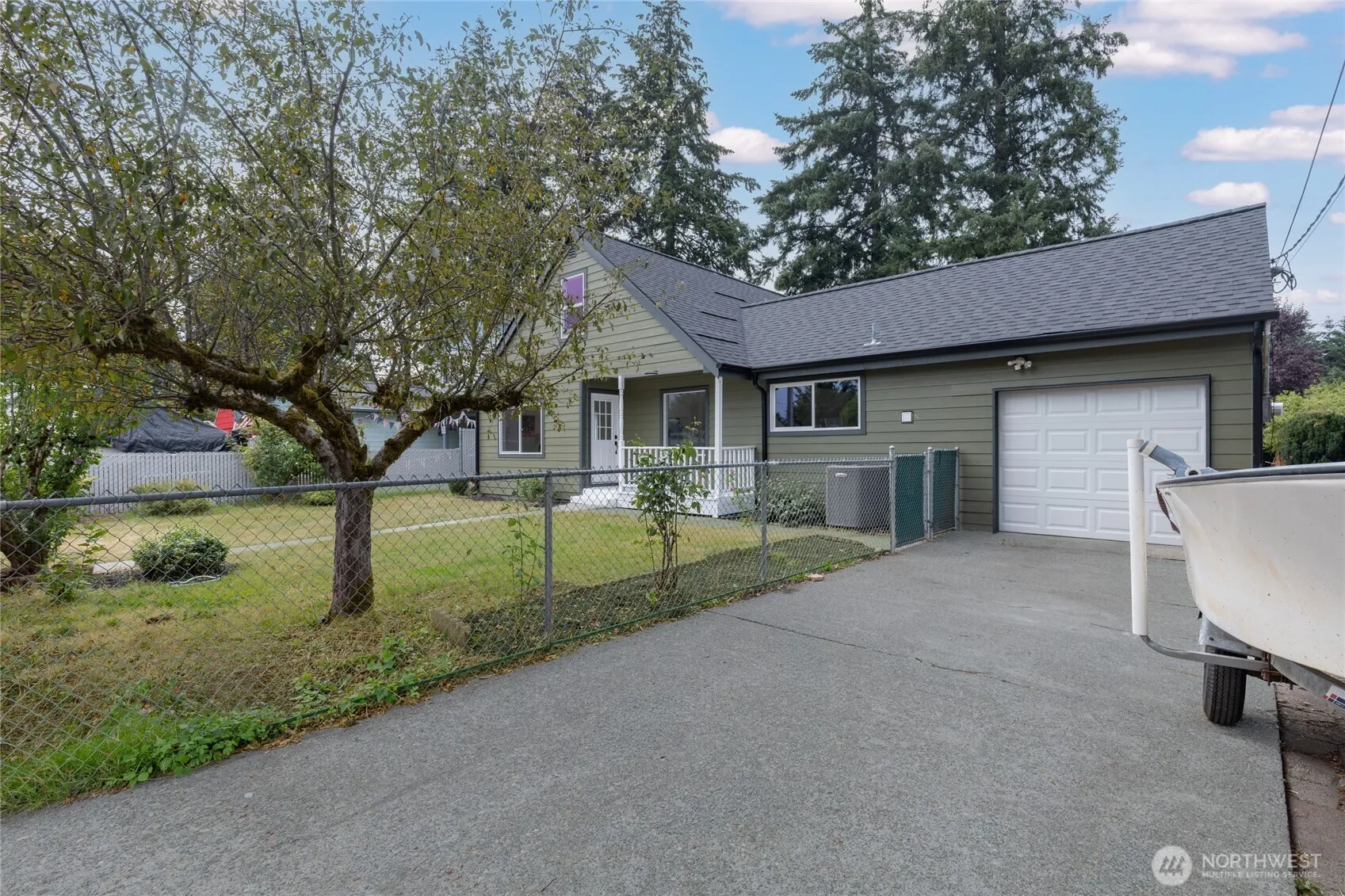 Property photo for 8407 Winona Street Sw, Lakewood