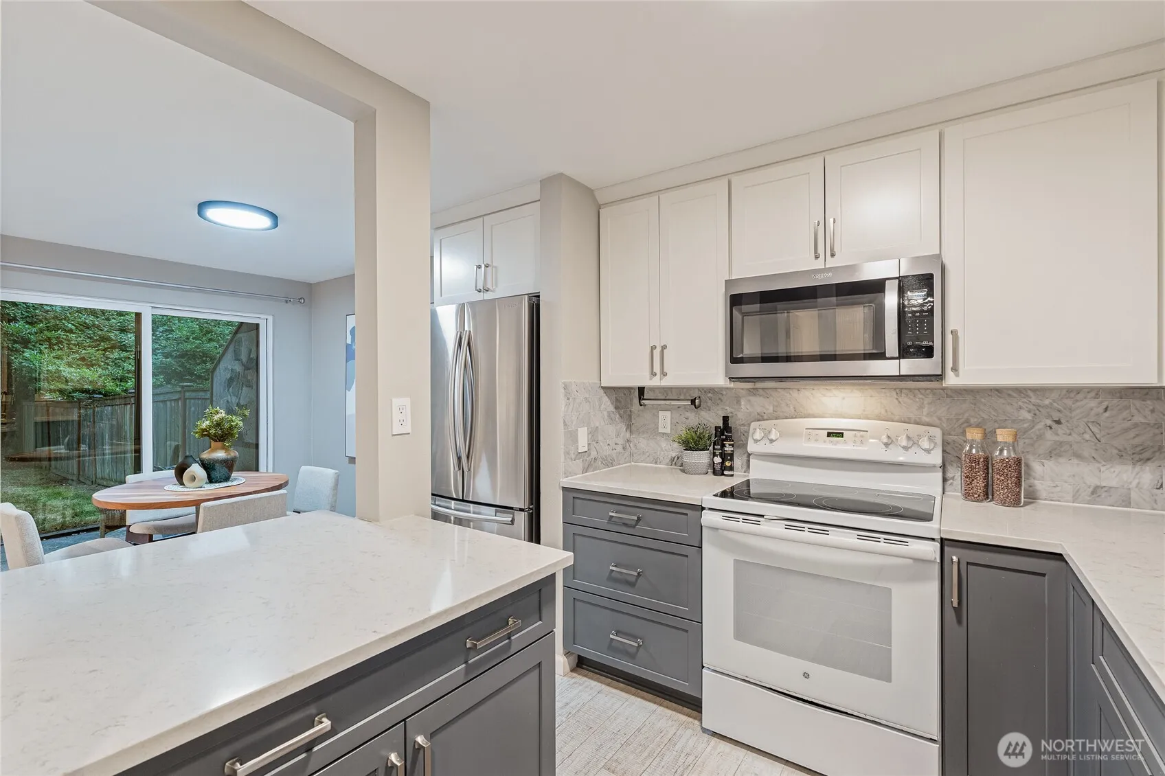 Property photo for 10053 Ne 138th Place #f5, Kirkland photo 3