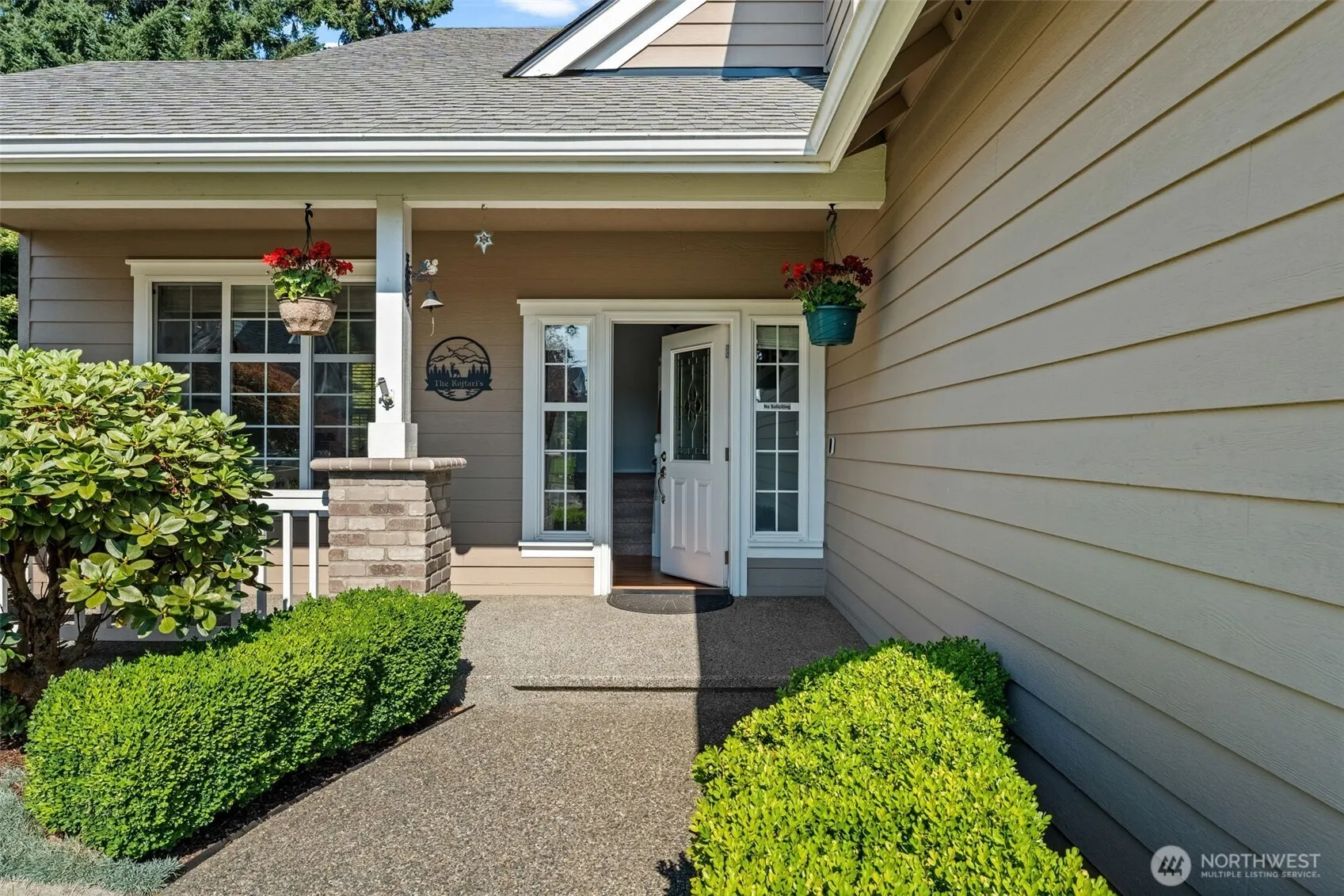 Property photo for 16805 95th Avenue E, Puyallup photo 2