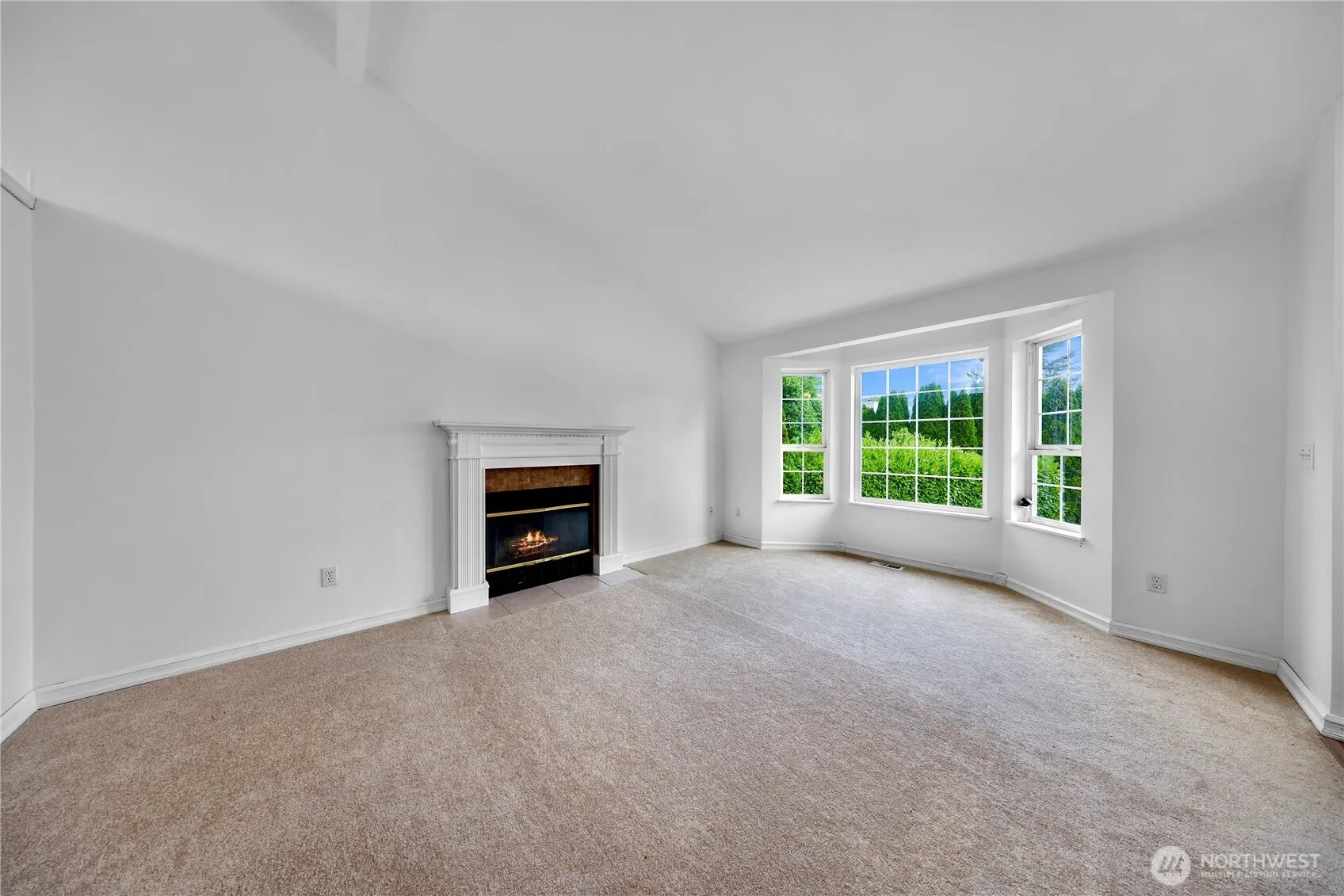 Property photo for 15553 Heintz Avenue Se, Monroe photo 4