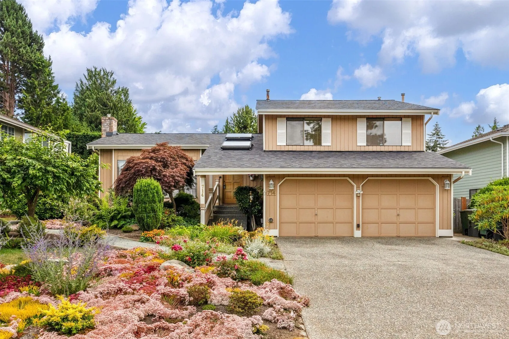 Property photo for 714 Vista Place, Edmonds photo 3