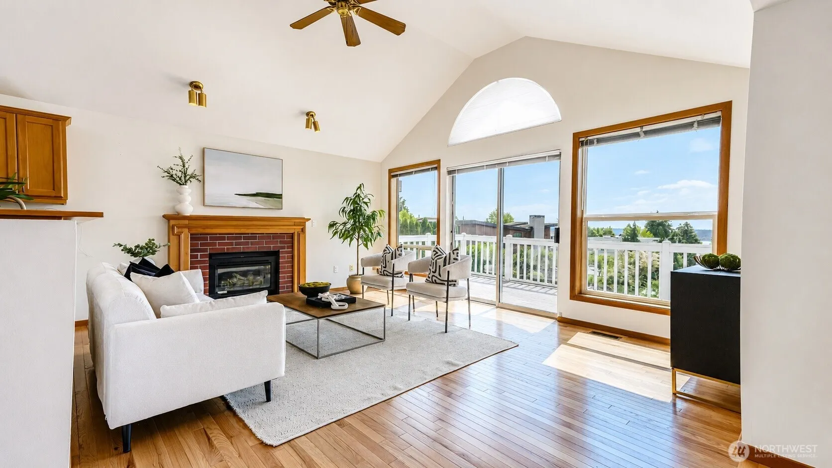 Property photo for 1630 2nd Street, Kirkland photo 3