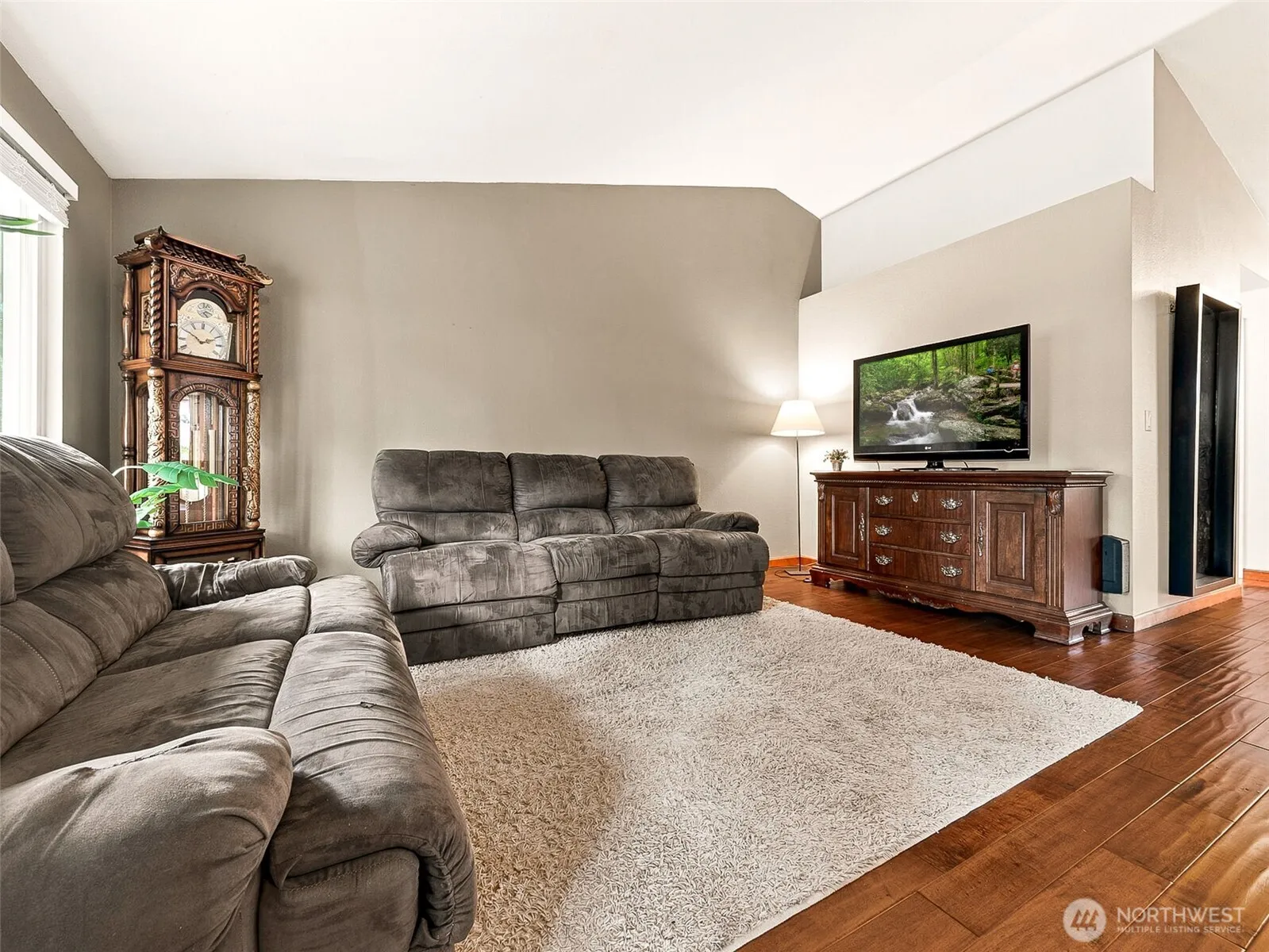 Property photo for 13711 Se 199th Place, Renton photo 3