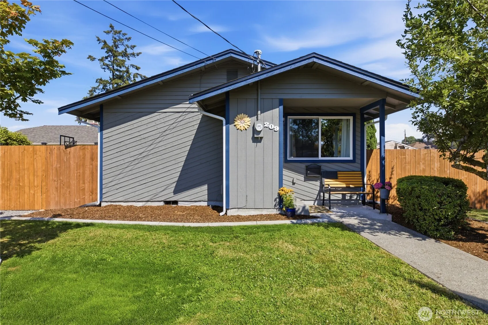 Property photo for 209 16th St Sw, Puyallup photo 3