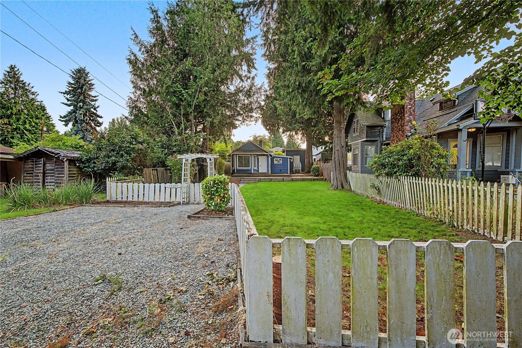 Property photo for 10255 41st Avenue Sw, Seattle photo 3