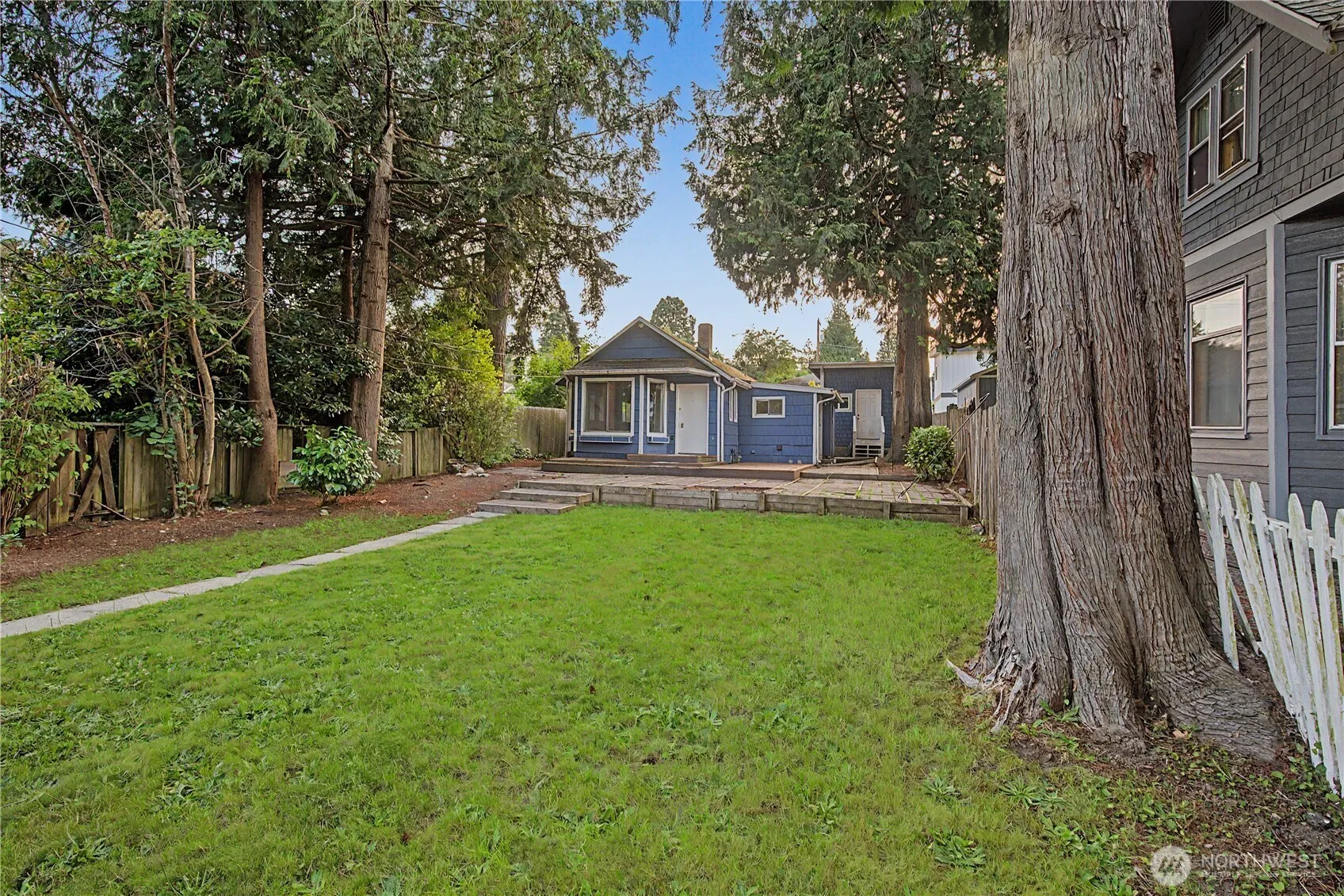Property photo for 10255 41st Avenue Sw, Seattle photo 4