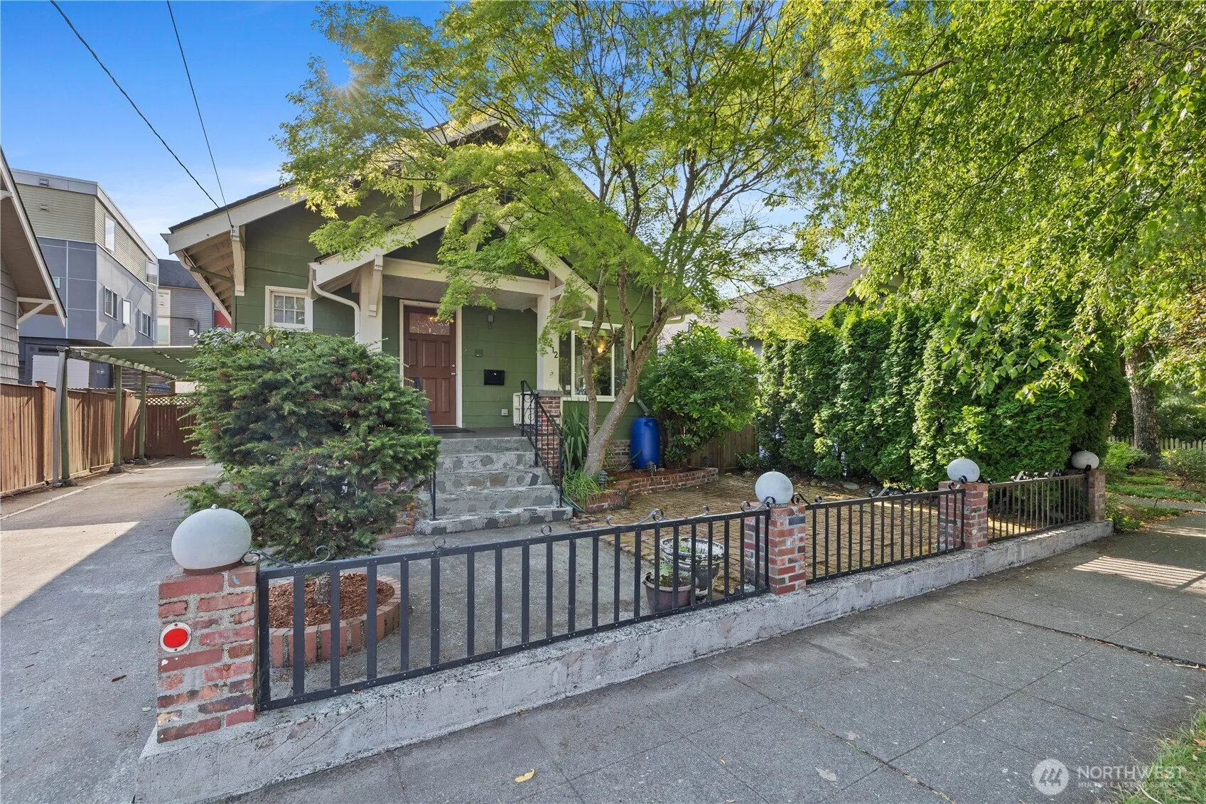 Property photo for 6412 17th Avenue Nw, Seattle