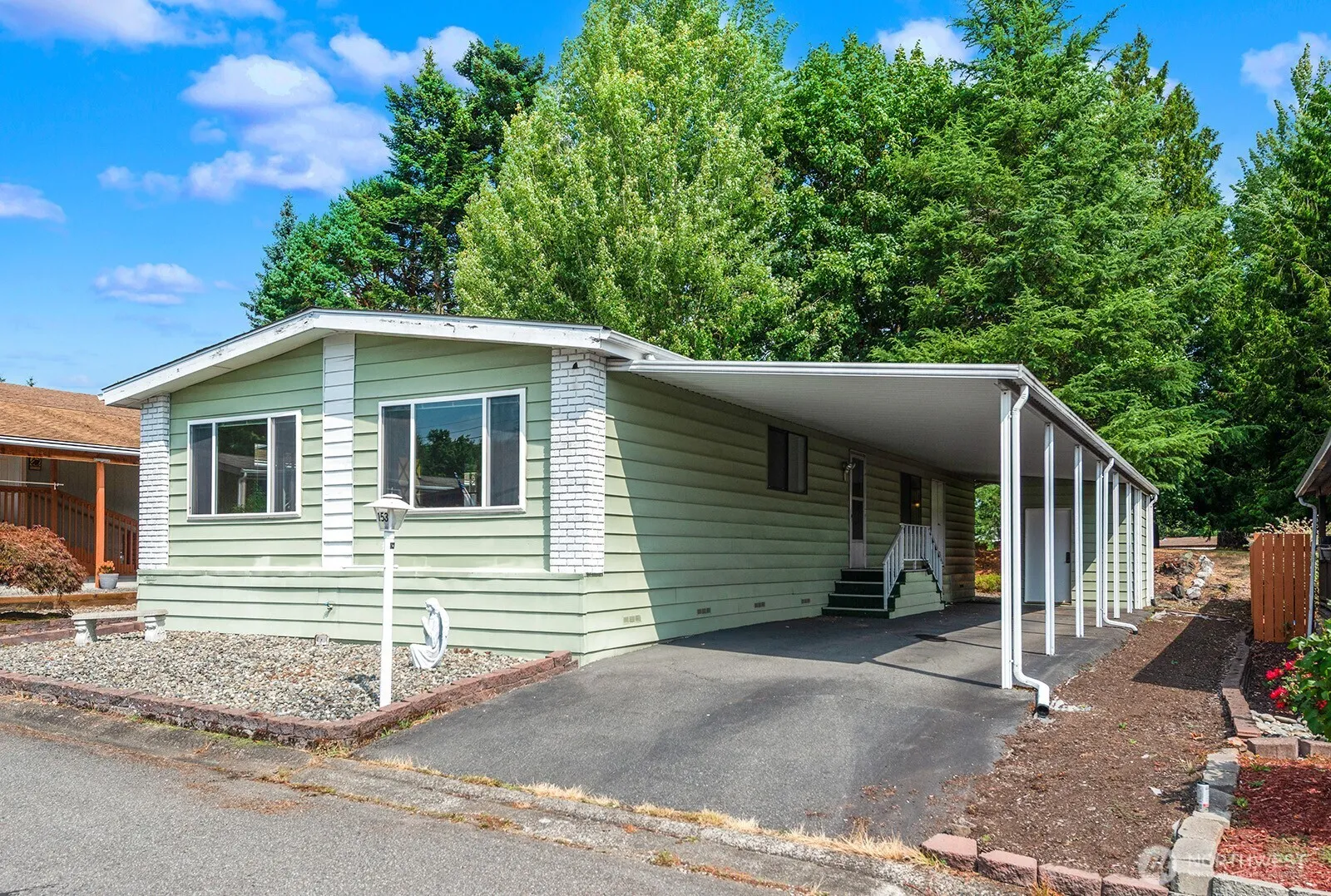Property photo for 815 214th Street Sw #153, Everett photo 2
