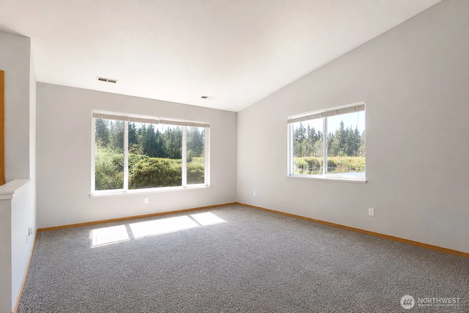 Property photo for 1414 128th Drive Ne, Lake Stevens photo 2