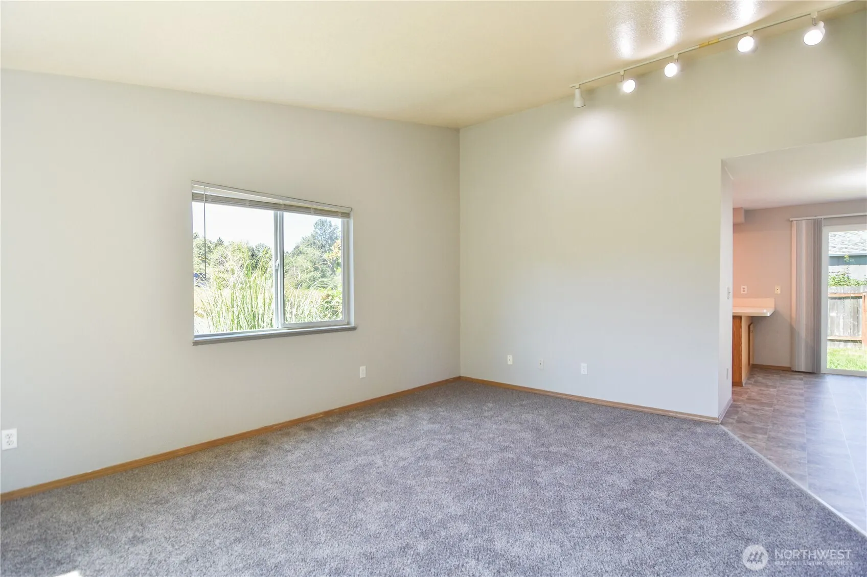 Property photo for 1414 128th Drive Ne, Lake Stevens photo 3