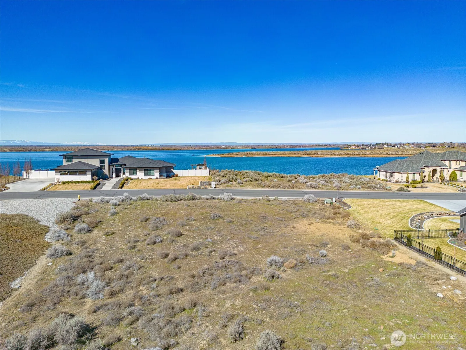 Property photo for 7382 Dune Lake Road Se, Moses Lake photo 3