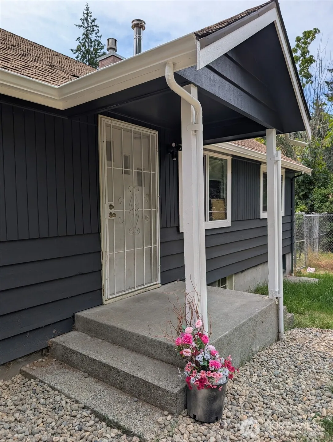 Property photo for 9291 W Belfair Valley Road, Bremerton photo 2