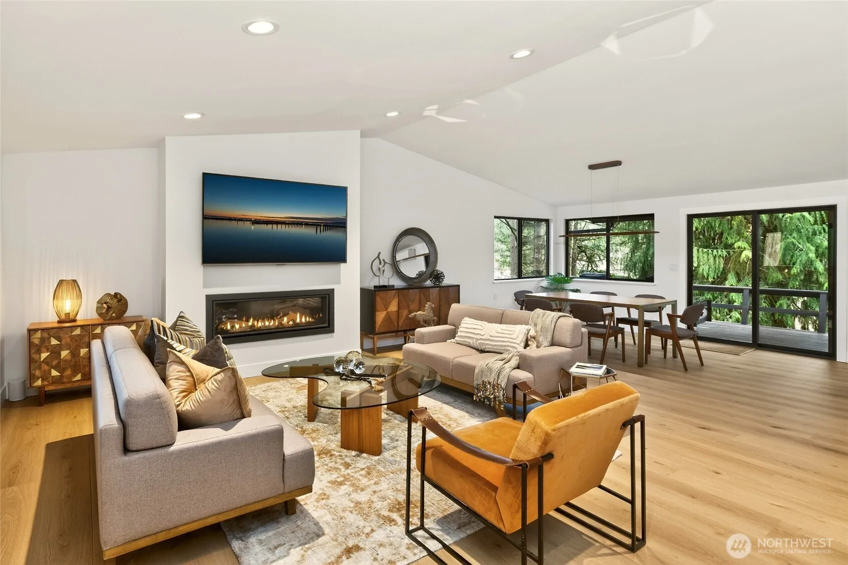 Property photo for 22016 Vine Road, Brier photo 4