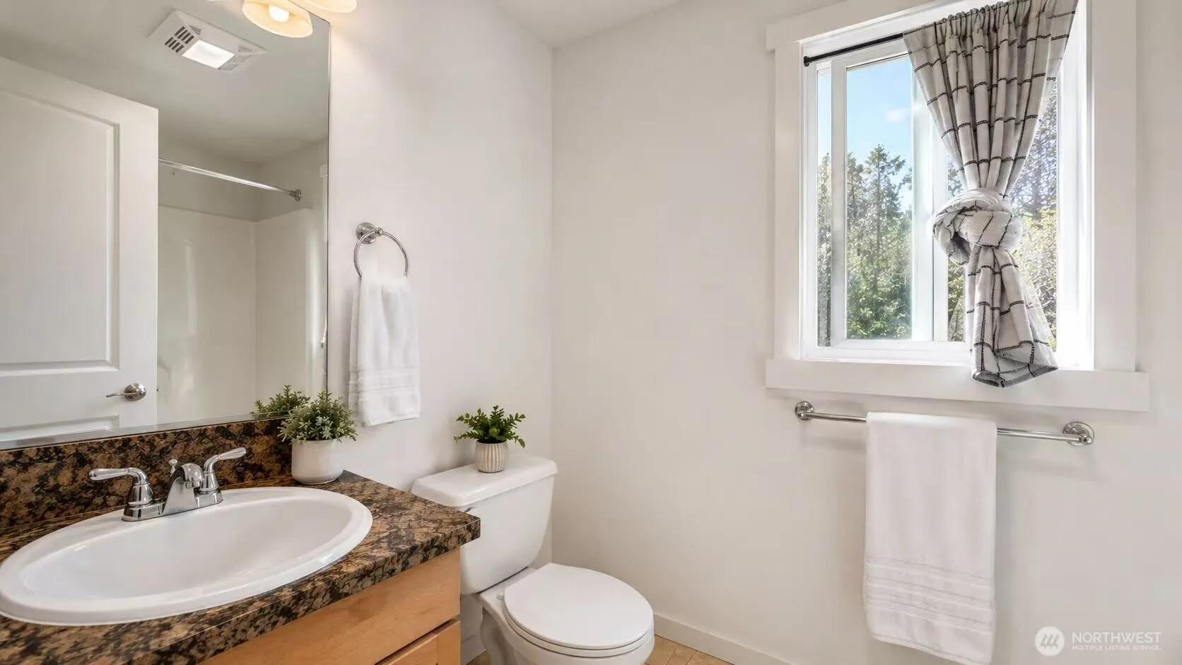 Property photo for 4515 125th Avenue Se #b210, Bellevue photo 4